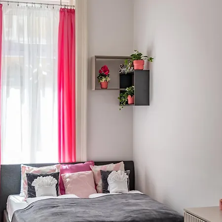 50 Shades Of شقة بودابست