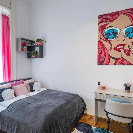 50 Shades Of بودابست